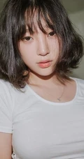 韩国精选空灵系短发女生姜仁卿气质室内精选写真图片集