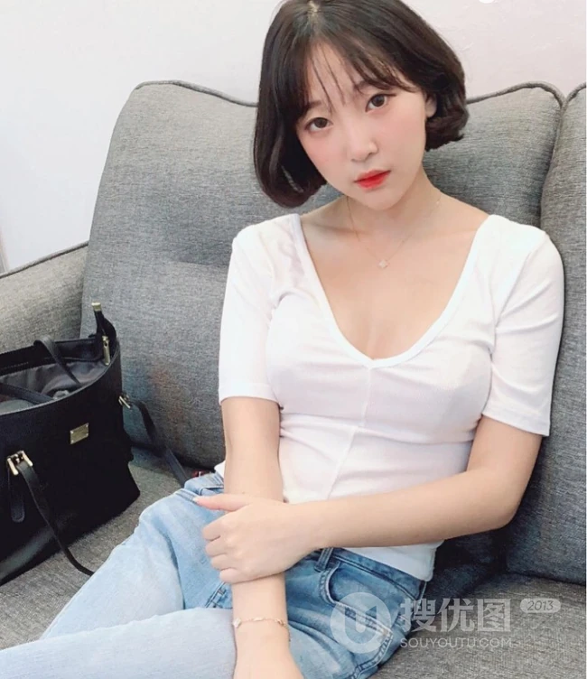韩国精选空灵系短发女生姜仁卿气质室内精选写真图片集