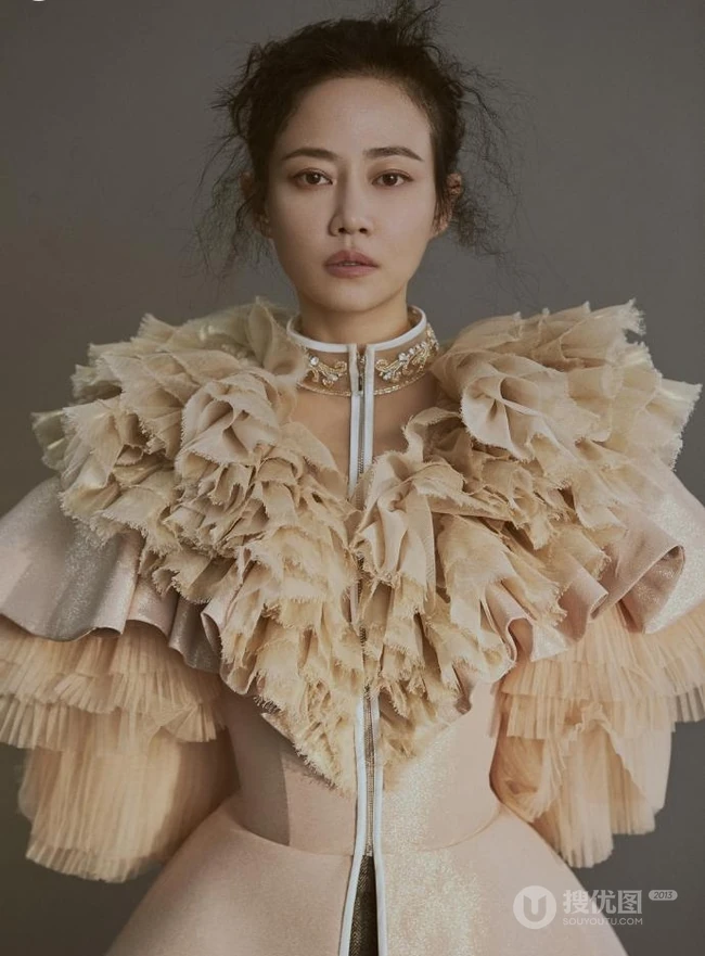 谭卓InStyle优家画报写真，完美展现现代女性独立优雅气质
