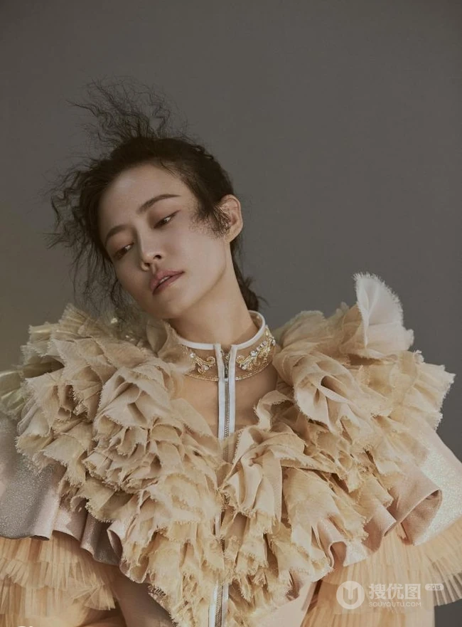 谭卓InStyle优家画报写真，完美展现现代女性独立优雅气质