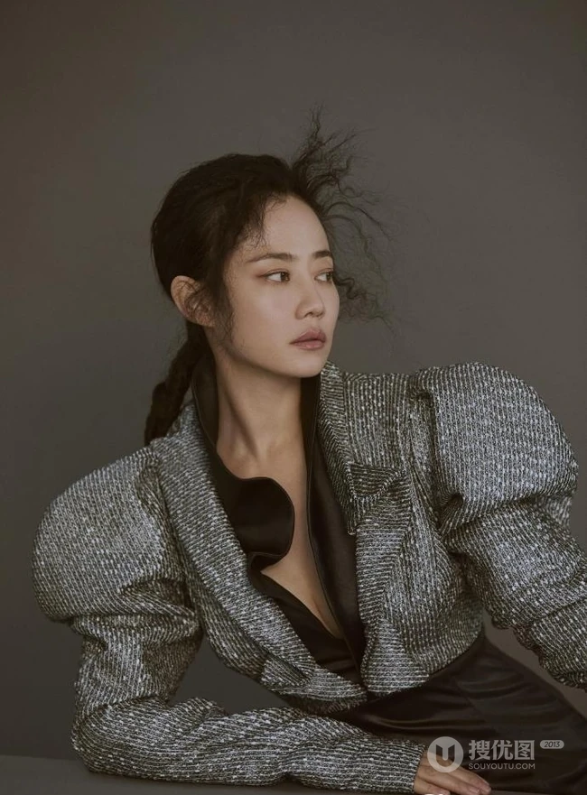 谭卓InStyle优家画报写真，完美展现现代女性独立优雅气质