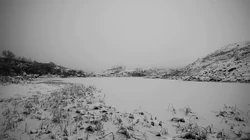 美丽的雪山，唯美的海上冰山高清电脑壁纸下载