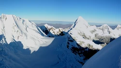 美丽的雪山，唯美的海上冰山高清电脑壁纸下载