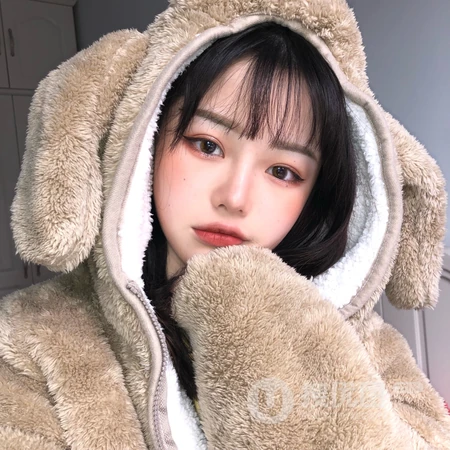 戴眼镜的妹子，轻熟范霸气的女生头像图片