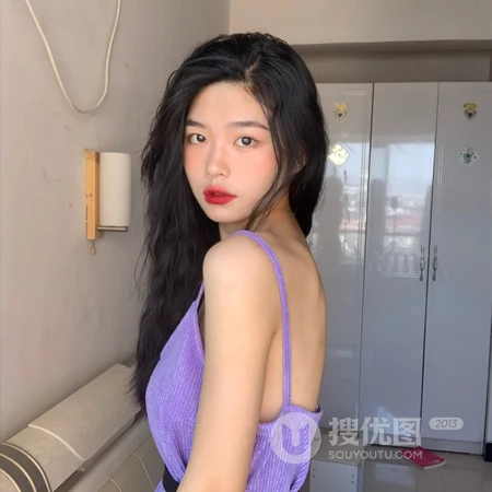戴眼镜的妹子，轻熟范霸气的女生头像图片
