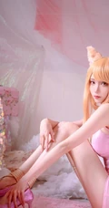 线条气质女生青青子Js气质K/DA同人阿狸cosplay室内写真