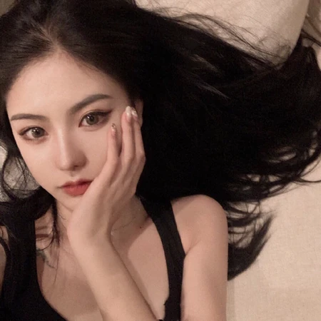 可爱萌萌哒的女生，女生旅游自拍头像下载