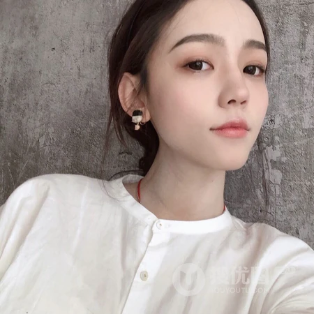 可爱萌萌哒的女生，女生旅游自拍头像下载