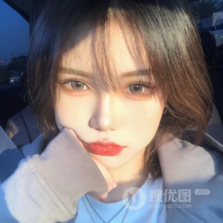 可爱萌萌哒的女生，女生旅游自拍头像下载