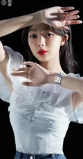 李紫婷气质优雅白衣搭牛仔轻纱长裙动人写真图片