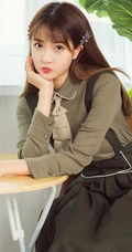 90后清甜女生小汐肩带长裙优雅十二月你好主题室内写真