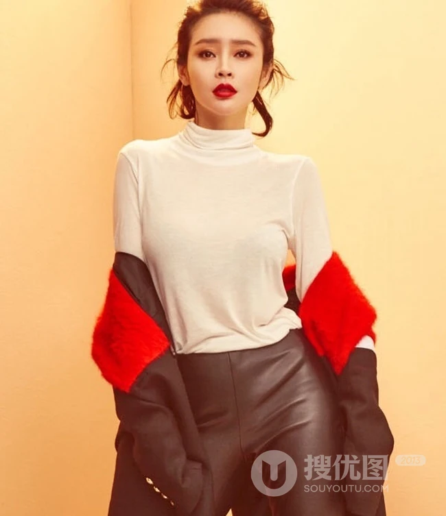 于明加气质红唇妆造型写真，着各种风格服饰时尚靓丽