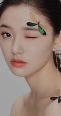 林允酷美蜻蜓妆登《昕薇》杂志写真图片