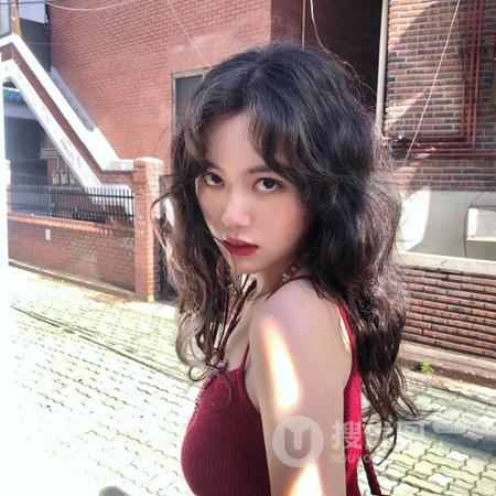 轻熟范女生，高冷酷酷的女生头像下载