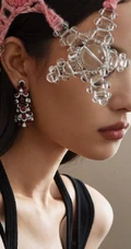 倪妮酷美个性《时尚芭莎》杂志封面写真图片