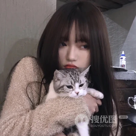 长发的高颜值女生生活照高清头像