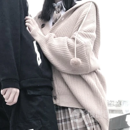 学生情侣自拍撒狗粮真人情侣一人一半头像