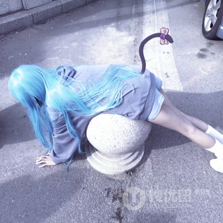 别样情侣头像，少女与玩偶的创意真人一套一人一半头像