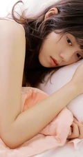 肩带粉裙短裤柠檬少女居家室内清新居家写真图片