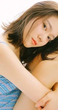 蓝衣肩带泳装家居服短裤女生居家浴缸吸睛写真图片