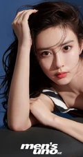 孟子义气质图片，精选气质女生孟子义短裤系列写真图片集