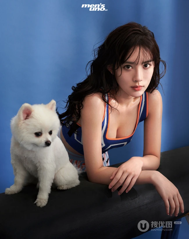 孟子义气质图片，精选气质女生孟子义短裤系列写真图片集