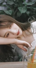 何宣林清新绿色唯美写真图片，纯美白衣清新浪漫