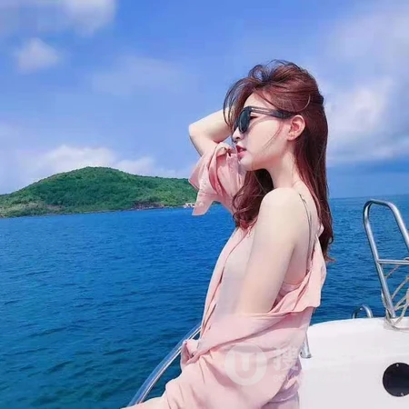 爱喝奶茶的少女，4月4日第四组女生头像推荐
