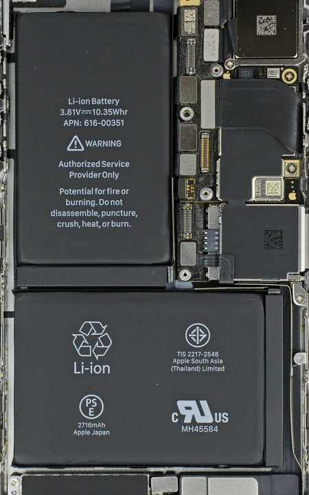Iphonexs,113D内部透明元件，玫瑰花丛中的猪，黑白吸烟的男子，静心文字等手机壁纸