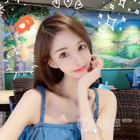 超清纯双马尾辫女生和苹果等高清头像套图