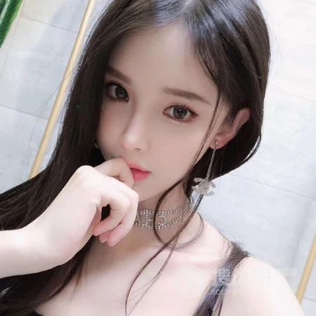 清纯学生妹子，居家长发气质女生微信头像推荐