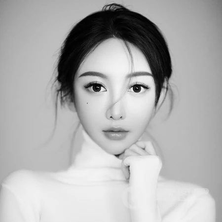 居家装丸子头女生小姐姐高清微信头像套图
