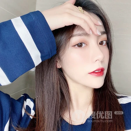 超有气质的长发气质女生，居家爱美的气质女生自拍微信头像