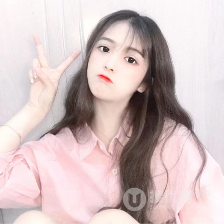 超有气质的长发气质女生，居家爱美的气质女生自拍微信头像