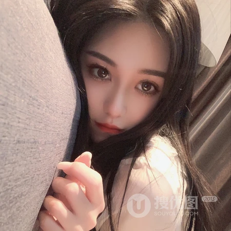 超有气质的长发气质女生，居家爱美的气质女生自拍微信头像