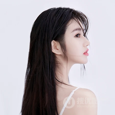超有气质的长发气质女生，居家爱美的气质女生自拍微信头像