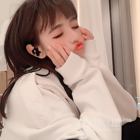 长发骨感的女生霸气头像4月6日推荐