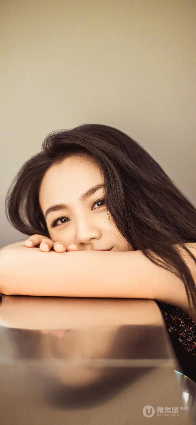 国际明星汤唯感性美的手机壁纸