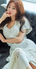 不爱好好穿衣的精选长腿女生模特气质写真，生活照图集
