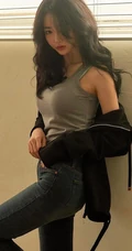 不爱好好穿衣的精选长腿女生模特气质写真，生活照图集