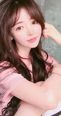 不爱好好穿衣的精选长腿女生模特气质写真，生活照图集