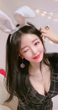 不爱好好穿衣的精选长腿女生模特气质写真，生活照图集