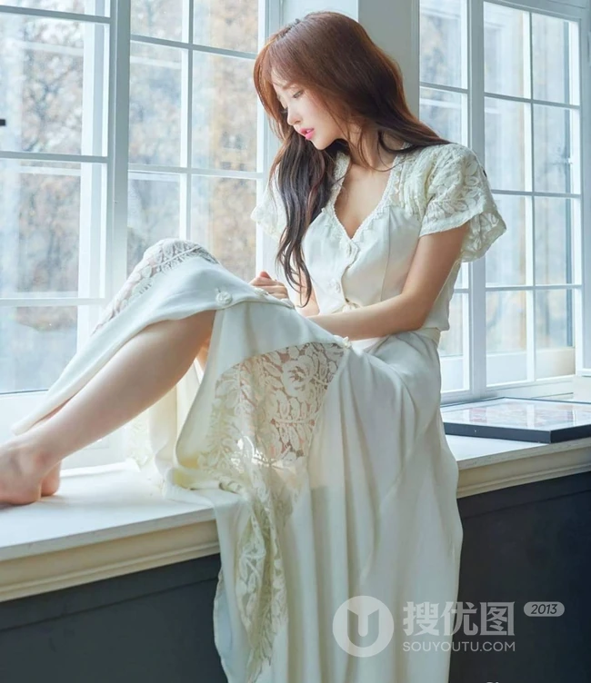 不爱好好穿衣的精选长腿女生模特气质写真，生活照图集