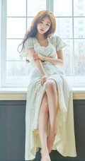 不爱好好穿衣的精选长腿女生模特气质写真，生活照图集