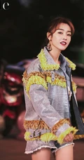 永远看向前的梨涡女孩，女生宣璐YepMe时尚杂志写真