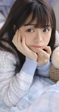 萌萌哒可爱甜少女毛衣短裤室内写真，就像蜜宠小萌妹