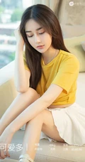 气质匀称女生可爱多室内写真图集（一），T恤 牛仔皆美丽动人