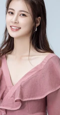 90后人气小花赵昭仪多套服饰写真，尽显动人阳光甜美笑容