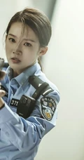 李沁最美表演主题《第一枪》造型惊艳警察制服剧照图片