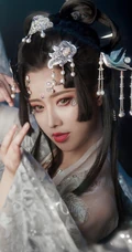 唯美的画风，美艳的古代美女手机壁纸下载